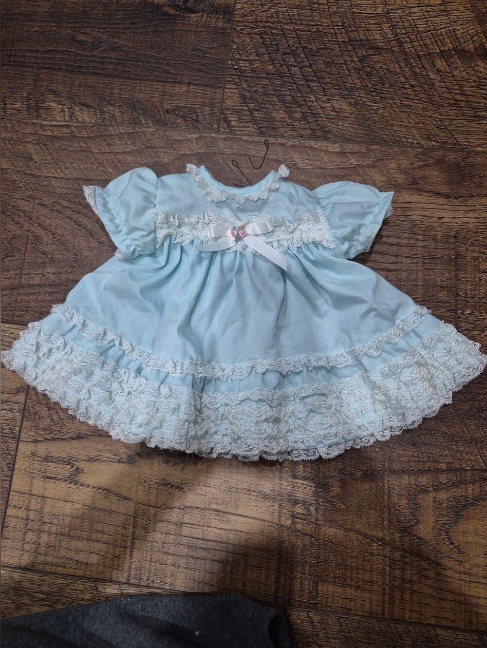 Vintage Mini World Newborn Baby Dress Delicate Blue Ruffles & Lace With Bottoms